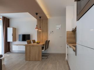 Guest House Petra Трогир Екстериор снимка